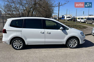 Минивэн Volkswagen Sharan 2018 в 