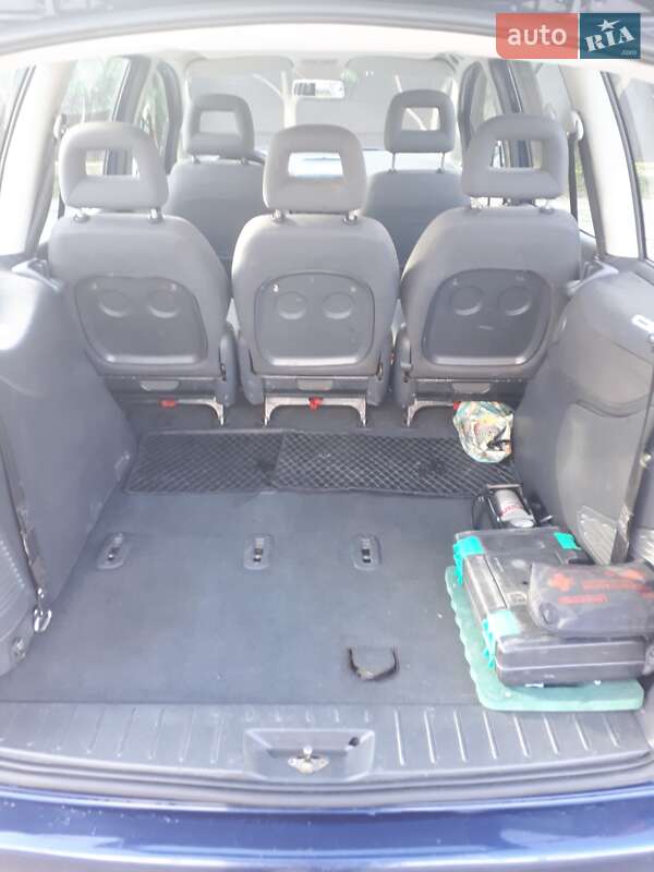 Минивэн Volkswagen Sharan 2004 в Киеве