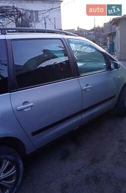 Минивэн Volkswagen Sharan 2000 в 