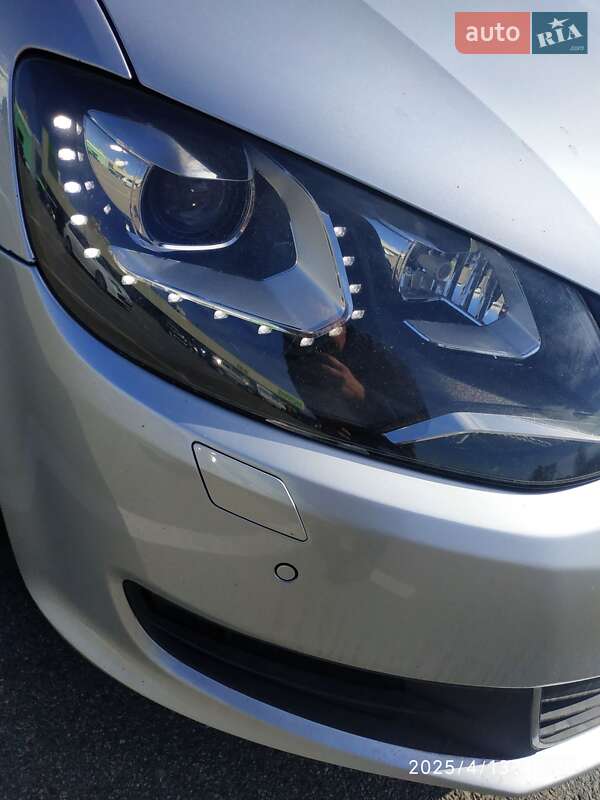 Мінівен Volkswagen Sharan 2017 в Києві