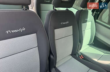 Мінівен Volkswagen Sharan 2006 в 