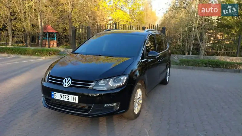 Минивэн Volkswagen Sharan 2013 в 