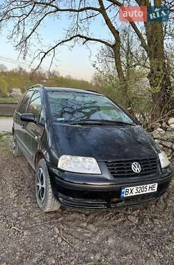 Минивэн Volkswagen Sharan 2003 в 