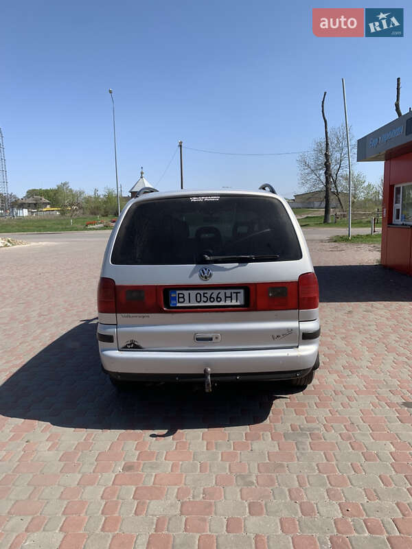 Минивэн Volkswagen Sharan 2002 в Решетиловке