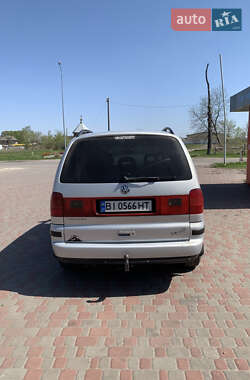 Минивэн Volkswagen Sharan 2002 в 