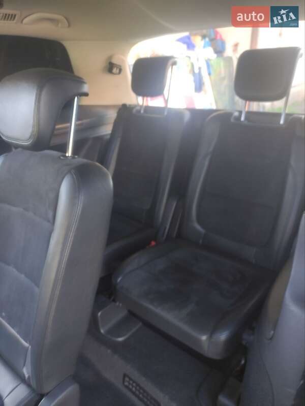 Мінівен Volkswagen Sharan 2011 в Івано-Франківську