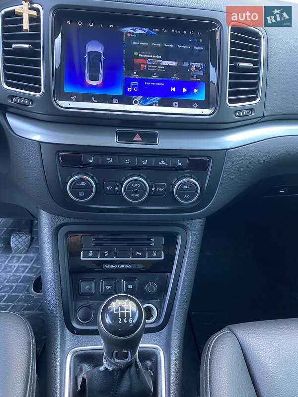 Мінівен Volkswagen Sharan 2014 в Шепетівці