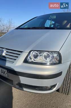 Минивэн Volkswagen Sharan 2003 в 