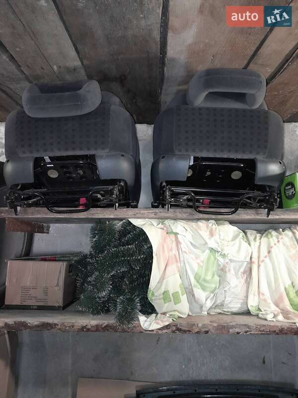 Минивэн Volkswagen Sharan 2003 в Чугуеве