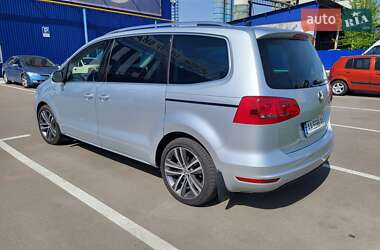 Минивэн Volkswagen Sharan 2013 в 