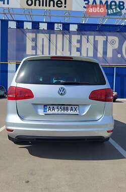 Минивэн Volkswagen Sharan 2013 в 