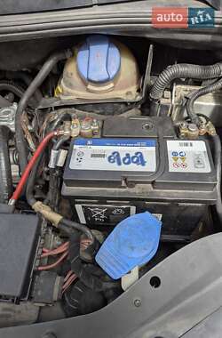 Минивэн Volkswagen Sharan 2002 в 