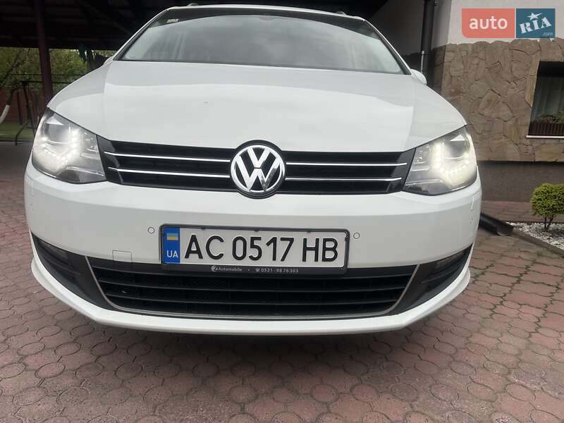 Мінівен Volkswagen Sharan 2015 в Ковелі