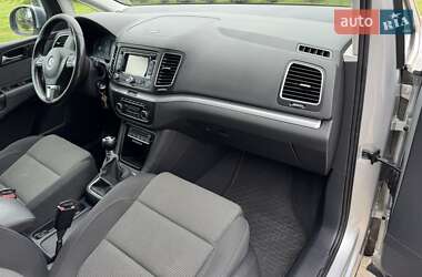 Мінівен Volkswagen Sharan 2011 в 