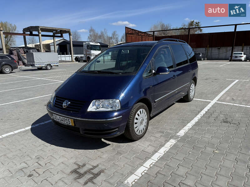 Минивэн Volkswagen Sharan 2008 в 