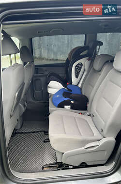 Мінівен Volkswagen Sharan 2011 в 