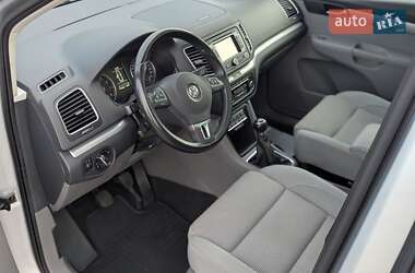 Минивэн Volkswagen Sharan 2011 в 