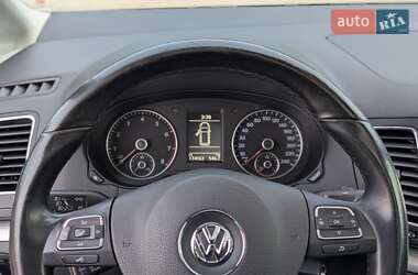 Минивэн Volkswagen Sharan 2011 в 