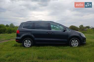Мінівен Volkswagen Sharan 2011 в 