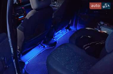 Минивэн Volkswagen Sharan 2001 в 