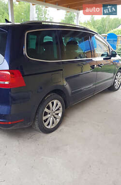 Минивэн Volkswagen Sharan 2012 в Сарнах