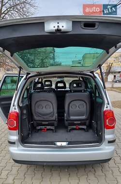 Минивэн Volkswagen Sharan 2006 в 