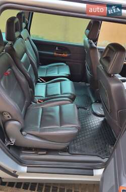 Минивэн Volkswagen Sharan 2006 в 