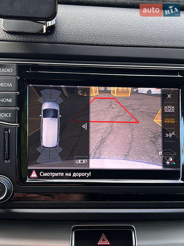 Минивэн Volkswagen Sharan 2015 в Тячеве