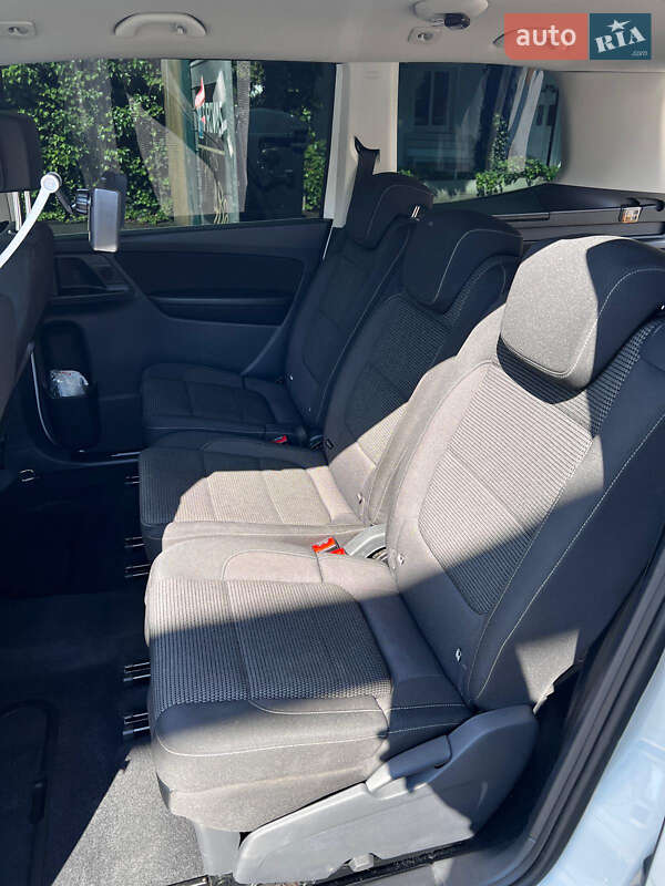 Минивэн Volkswagen Sharan 2015 в Тячеве