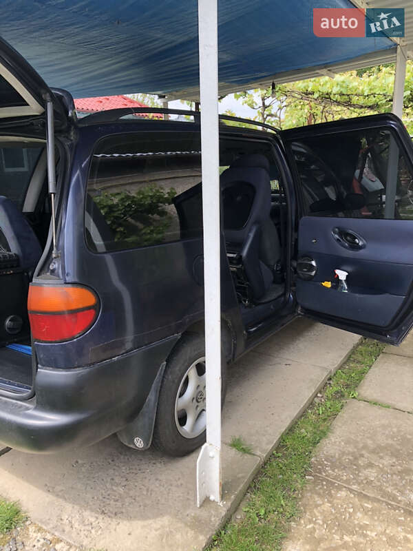 Мінівен Volkswagen Sharan 1996 в Чопі
