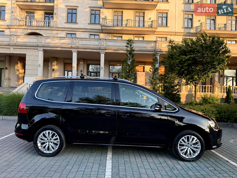Мінівен Volkswagen Sharan 2015 в Одесі