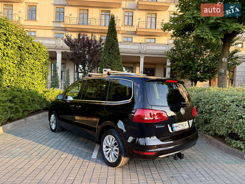 Мінівен Volkswagen Sharan 2015 в Одесі