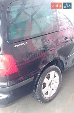Мінівен Volkswagen Sharan 2001 в 