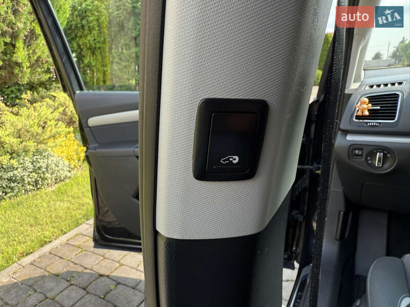 Минивэн Volkswagen Sharan 2013 в Хмельницком