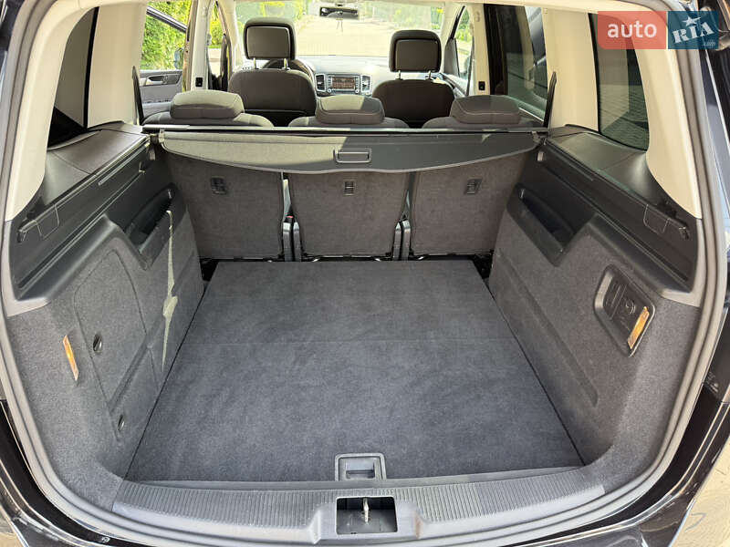 Минивэн Volkswagen Sharan 2013 в Хмельницком