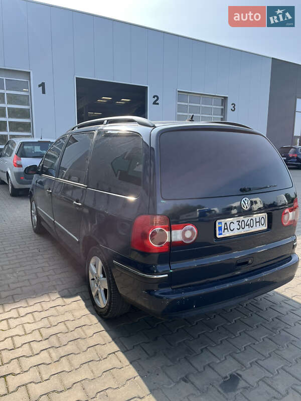 Мінівен Volkswagen Sharan 2005 в Луцьку