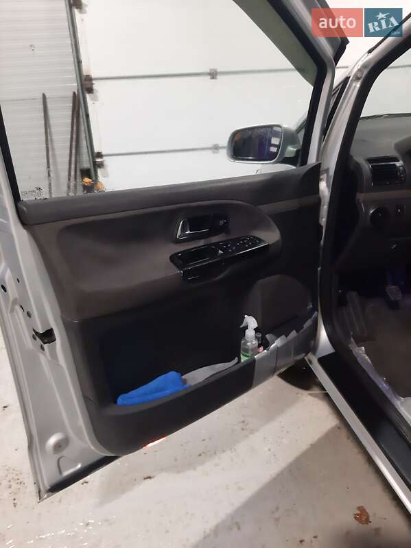 Минивэн Volkswagen Sharan 2003 в Ивано-Франковске