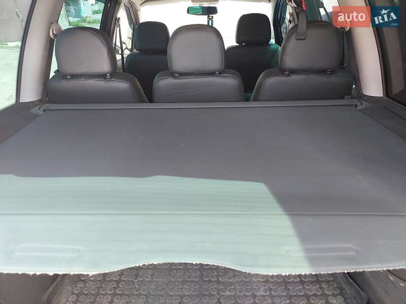 Минивэн Volkswagen Sharan 2006 в Харькове