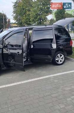 Мінівен Volkswagen Sharan 2004 в Хмельницькому