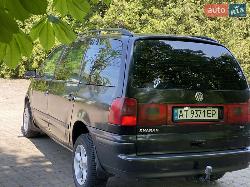 Минивэн Volkswagen Sharan 2001 в Калуше