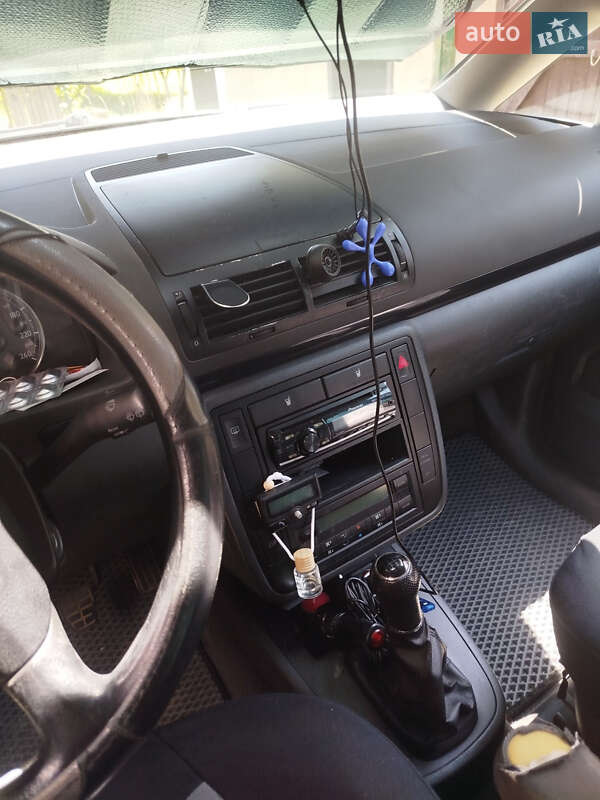 Минивэн Volkswagen Sharan 2007 в Иршаве