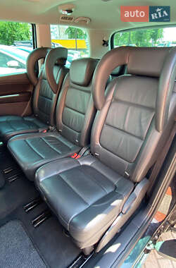 Минивэн Volkswagen Sharan 2012 в 