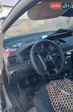 Минивэн Volkswagen Sharan 2002 в 