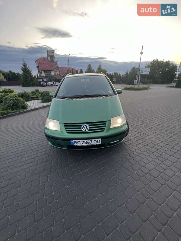 Минивэн Volkswagen Sharan 2003 в Хмельницком
