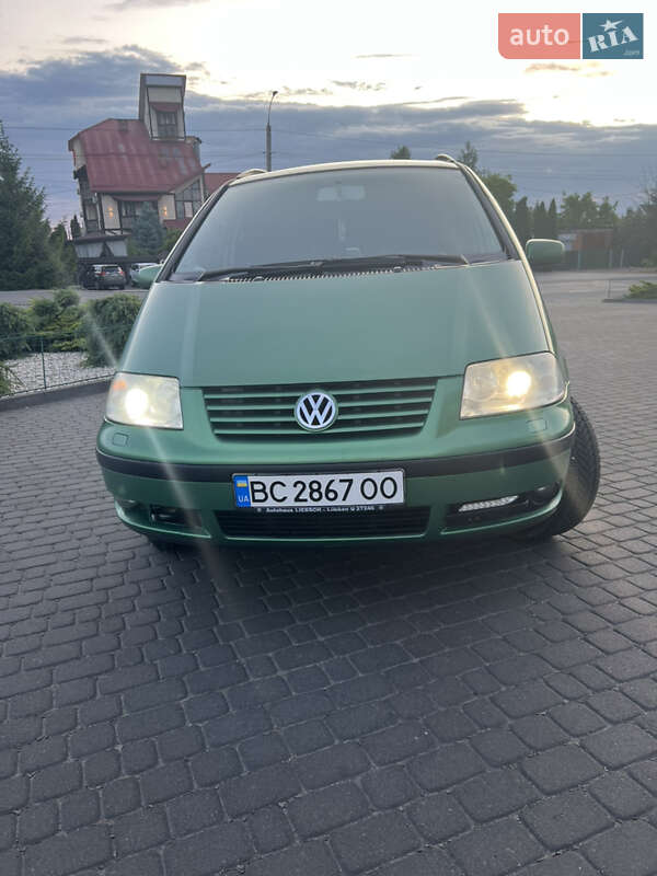 Минивэн Volkswagen Sharan 2003 в Хмельницком