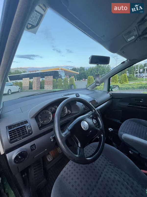 Минивэн Volkswagen Sharan 2003 в Хмельницком