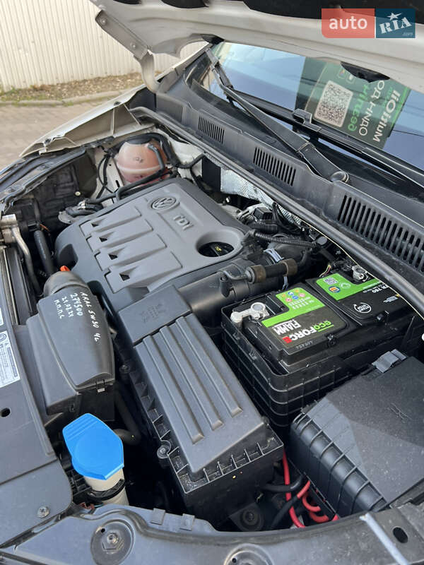 Минивэн Volkswagen Sharan 2012 в Черновцах