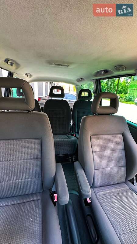 Мінівен Volkswagen Sharan 2002 в Умані