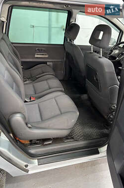 Минивэн Volkswagen Sharan 2004 в 