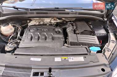 Мінівен Volkswagen Sharan 2016 в 